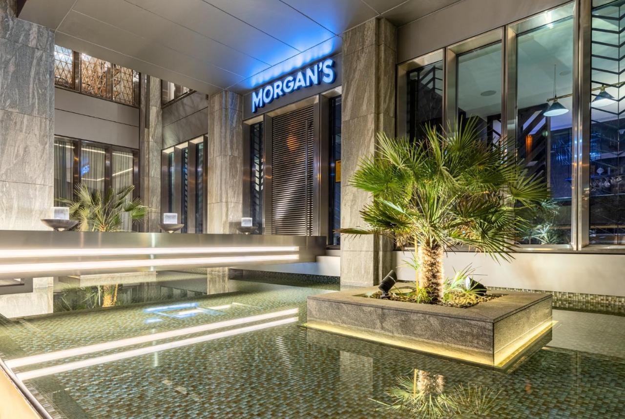 Al Bandar Rotana - Dubai Creek Hotel Exterior photo Morgan's